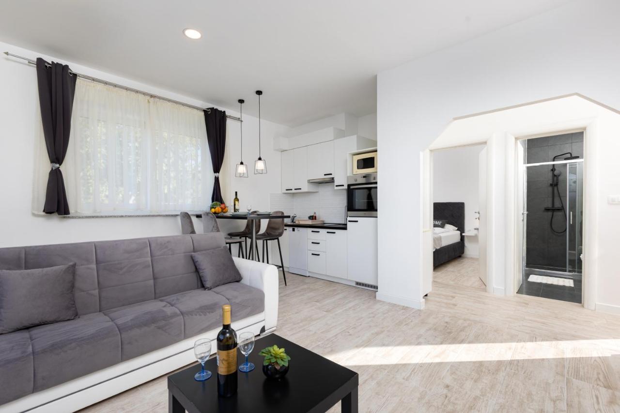 Apartments Meri Sveti Ivan  外观 照片